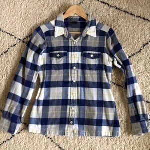 Patagonia organic cotton plaid flannel top